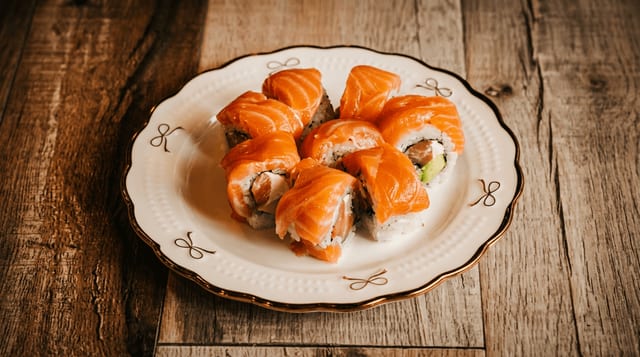 Salmon Lover Roll.